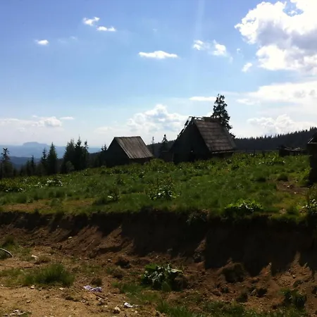 Pensiunea Skiland 3* Bányahavas
